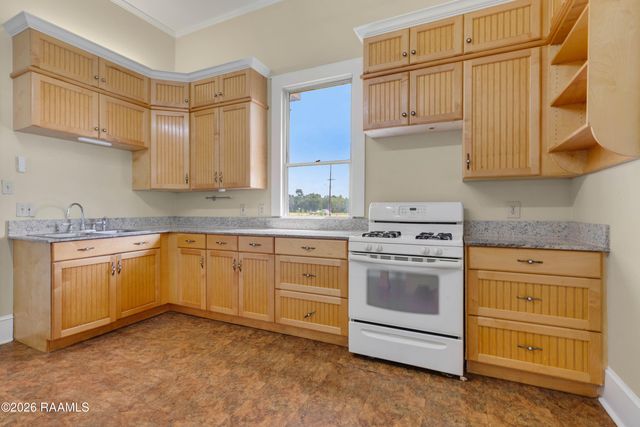 4810 Eraste Hebert Road, New Iberia, LA 70560