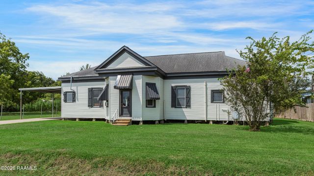 4810 Eraste Hebert Road, New Iberia, LA 70560