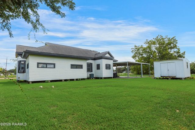 4810 Eraste Hebert Road, New Iberia, LA 70560