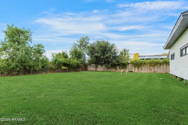 4810 Eraste Hebert Road, New Iberia, LA 70560