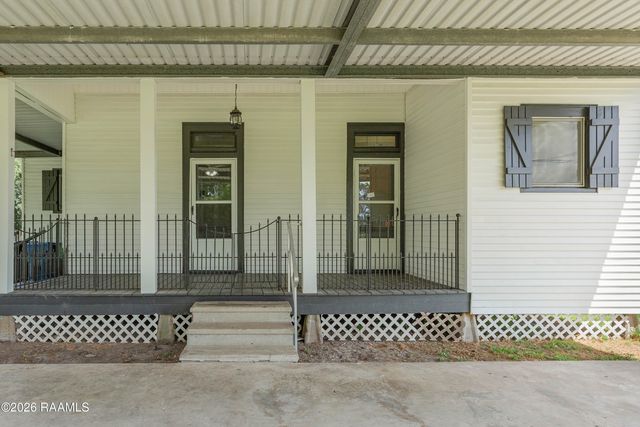 4810 Eraste Hebert Road, New Iberia, LA 70560