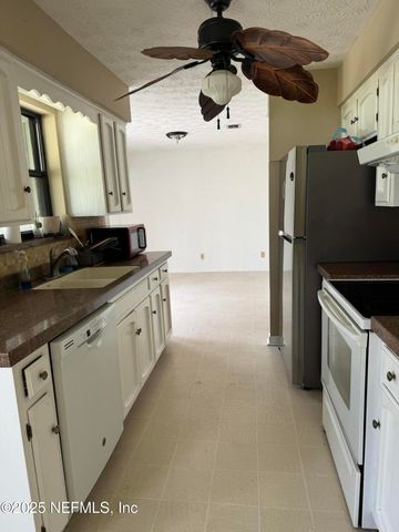133 KNIGHT BOXX Road, Middleburg, FL 32068