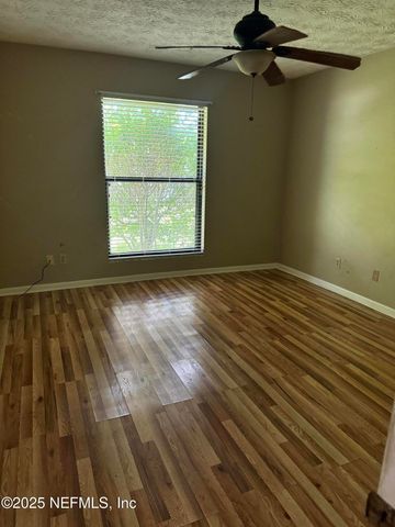 133 KNIGHT BOXX Road, Middleburg, FL 32068