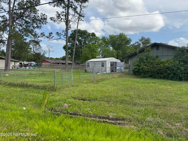 133 KNIGHT BOXX Road, Middleburg, FL 32068