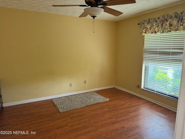 133 KNIGHT BOXX Road, Middleburg, FL 32068