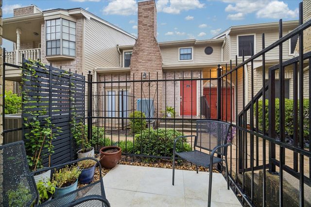 7350 Kirby Drive 21, Houston, TX 77030