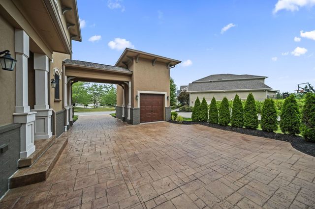 10430 Pagoda Way, Plain City, OH 43064