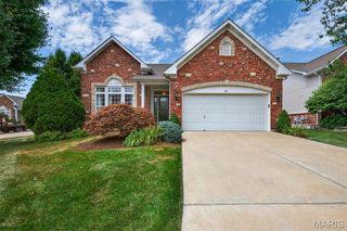 24 Eagle Cove Lane, St Charles, MO 63303