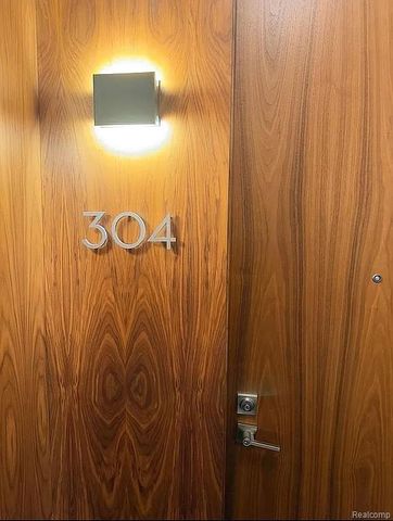 750 Forest Avenue 304, Birmingham, MI 48009