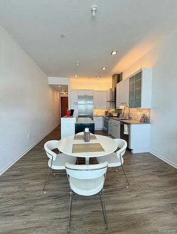 750 Forest Avenue 304, Birmingham, MI 48009