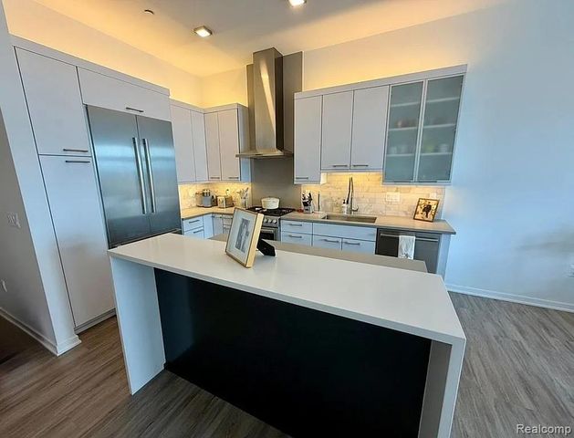 750 Forest Avenue 304, Birmingham, MI 48009
