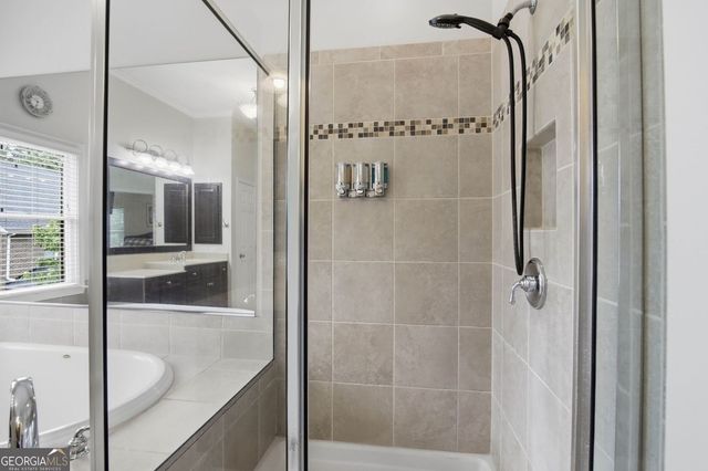 5511 Waters Edge Trail, Roswell, GA 30075