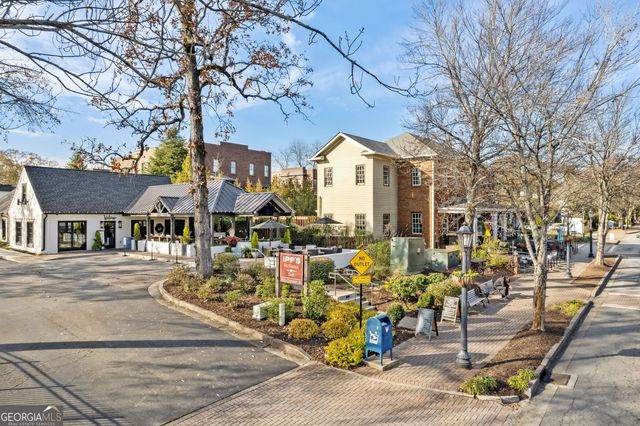 5511 Waters Edge Trail, Roswell, GA 30075