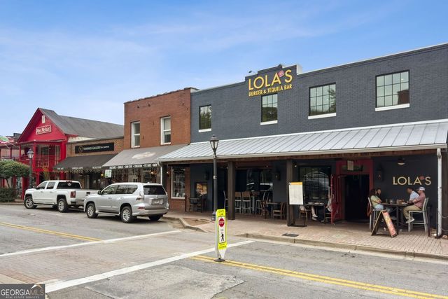 5511 Waters Edge Trail, Roswell, GA 30075