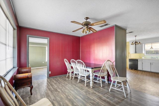10715 S CR 461, Laneville, TX 75667