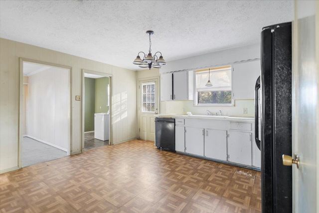 10715 S CR 461, Laneville, TX 75667
