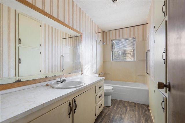 10715 S CR 461, Laneville, TX 75667