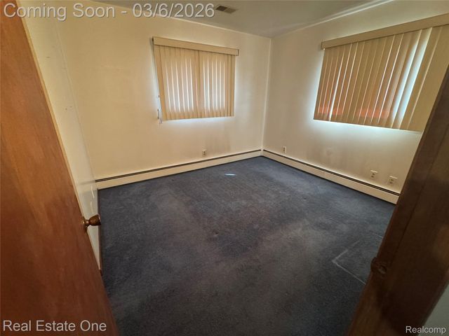 1848 Maddy Lane, Keego Harbor, MI 48320