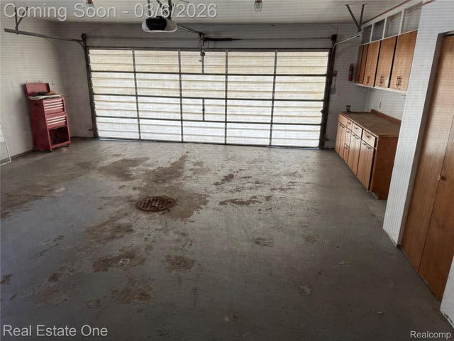 1848 Maddy Lane, Keego Harbor, MI 48320