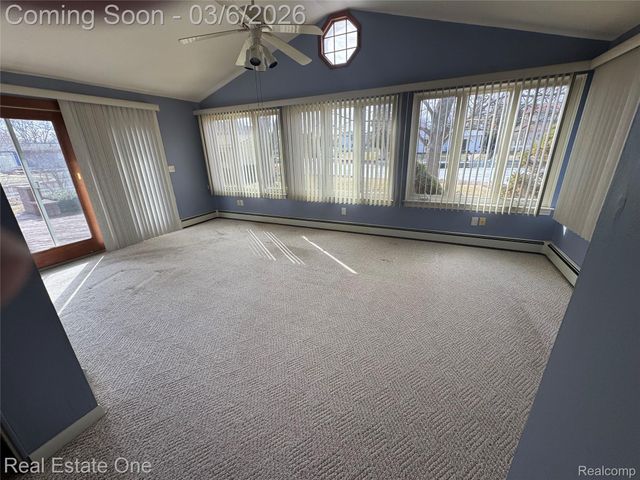 1848 Maddy Lane, Keego Harbor, MI 48320