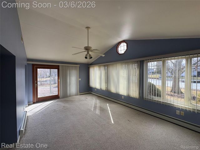 1848 Maddy Lane, Keego Harbor, MI 48320