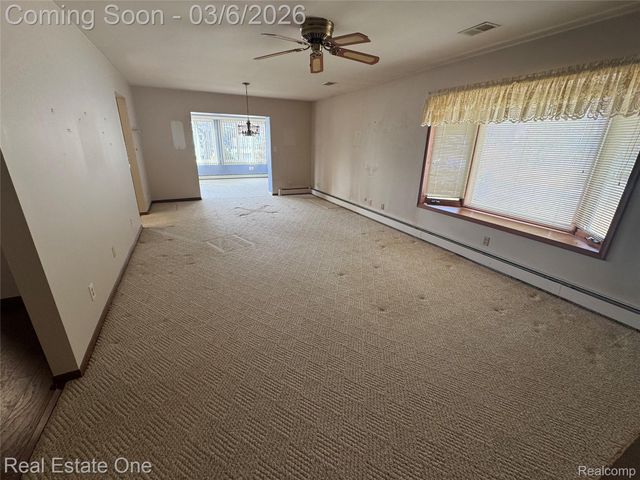 1848 Maddy Lane, Keego Harbor, MI 48320