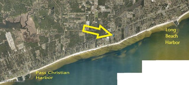 18 Pelican Cove Lane, Long Beach, MS 39560