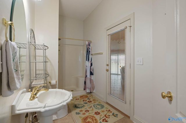 1230 Nick Davis Road, Harvest, AL 35749