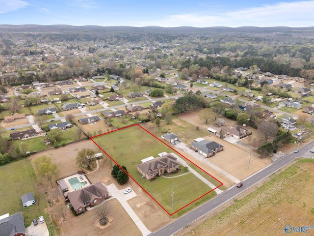 1230 Nick Davis Road, Harvest, AL 35749