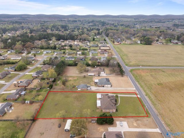 1230 Nick Davis Road, Harvest, AL 35749