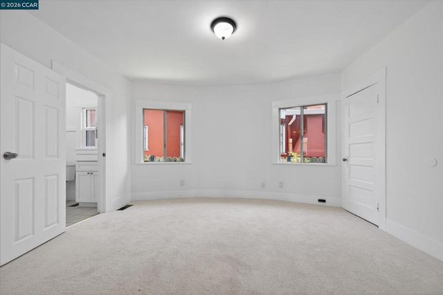 2837 Minna Ave, Oakland, CA 94619