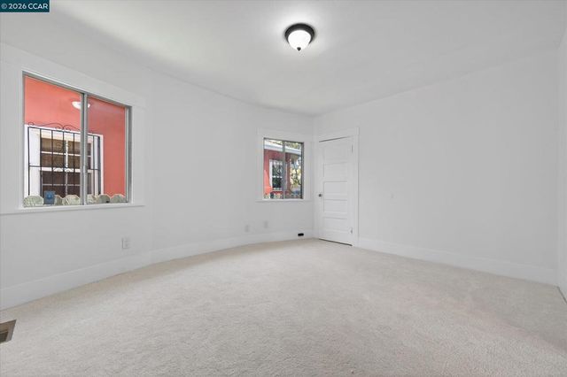 2837 Minna Ave, Oakland, CA 94619