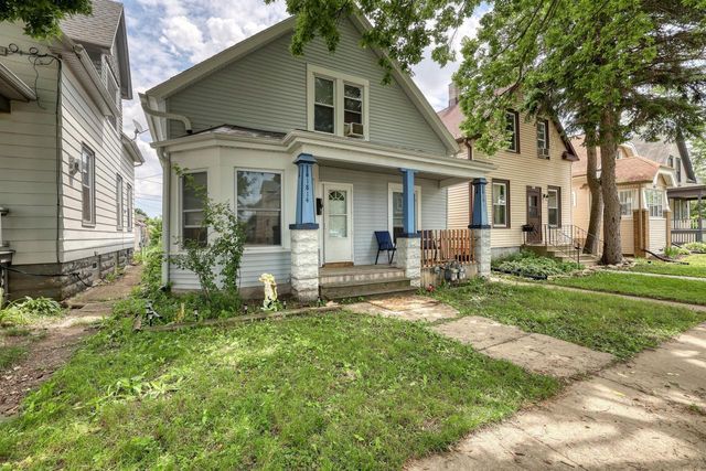 1812 S 77th STREET, Milwaukee, WI 53214