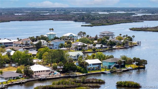 11889 W Coquina Court, Crystal River, FL 34429