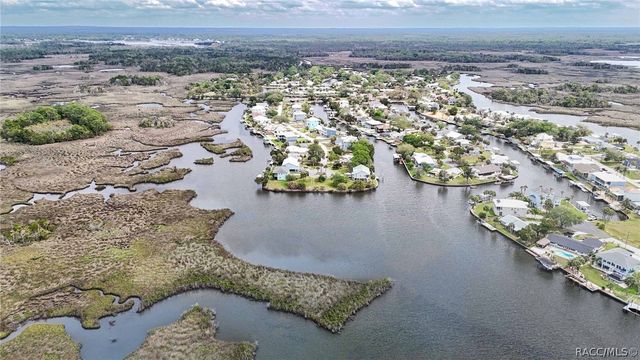 11889 W Coquina Court, Crystal River, FL 34429