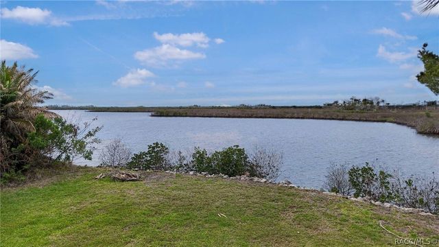 11889 W Coquina Court, Crystal River, FL 34429