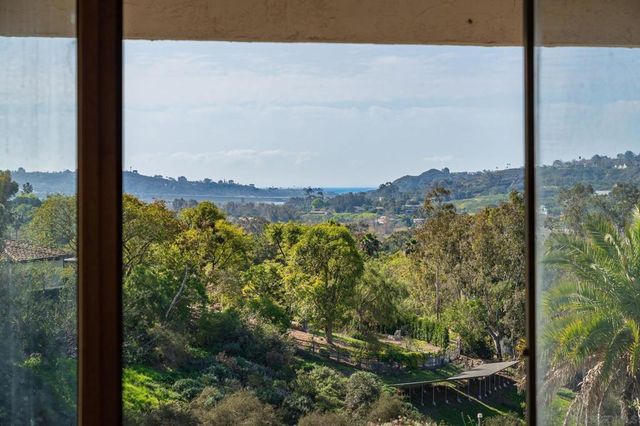 18024 Avenida Alondra, Rancho Santa Fe, CA 92067