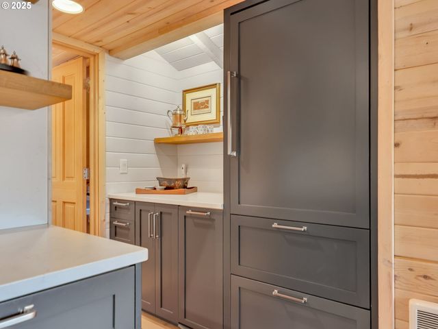 1631 S HEMLOCK St, Cannon Beach, OR 97110