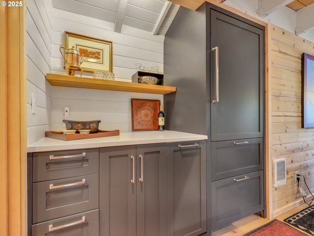 1631 S HEMLOCK St, Cannon Beach, OR 97110