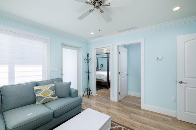 875 La Paloma Road, Key Largo, FL 33037