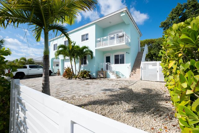 875 La Paloma Road, Key Largo, FL 33037