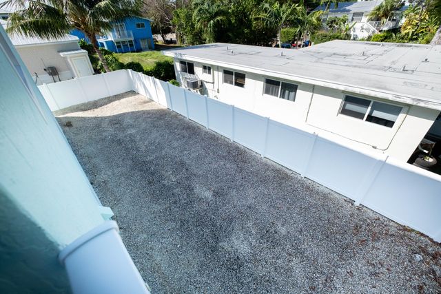 875 La Paloma Road, Key Largo, FL 33037