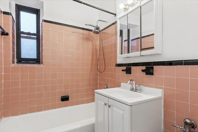 16 N Broadway 5C, White Plains, NY 10601