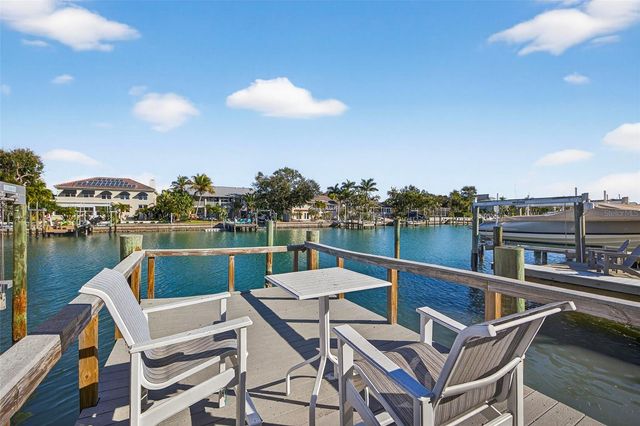 903 PINELLAS BAYWAY S 308, St Petersburg, FL 33715