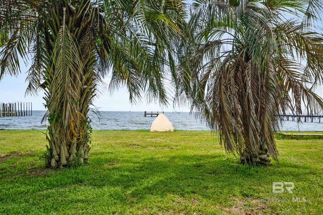 10651 County Road 1, Fairhope, AL 36532