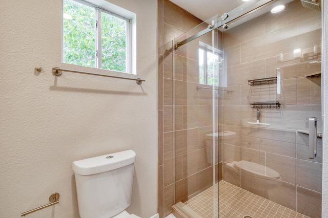 8202 Polar DR, Austin, TX 78757