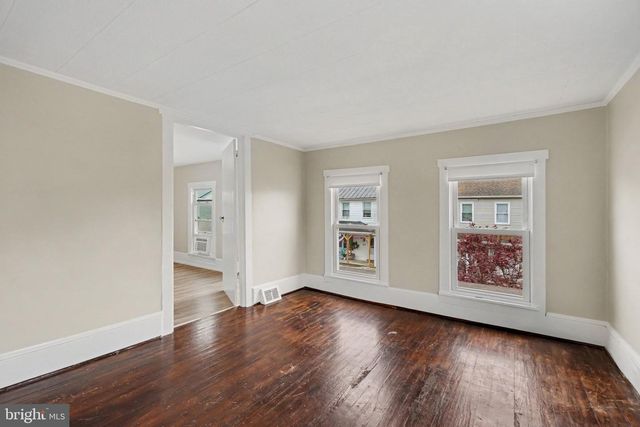 202 N MARKET ST, Liverpool, PA 17045