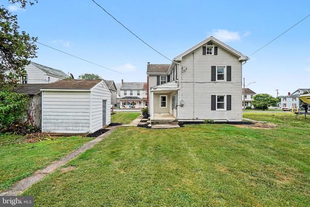 202 N MARKET ST, Liverpool, PA 17045