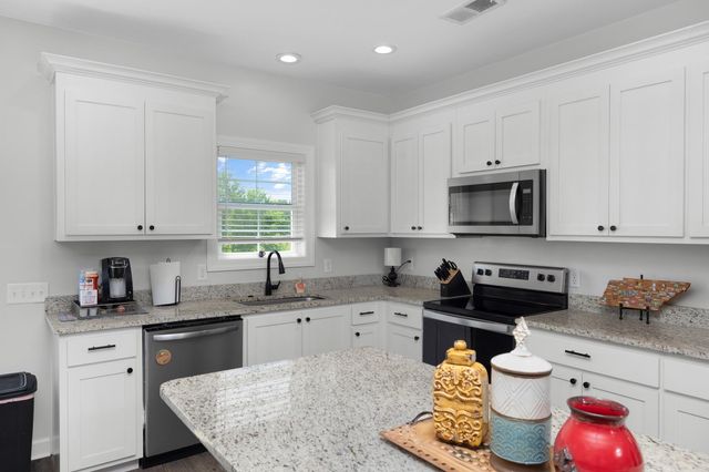 207 BOSWELL RD, Burlison, TN 38015