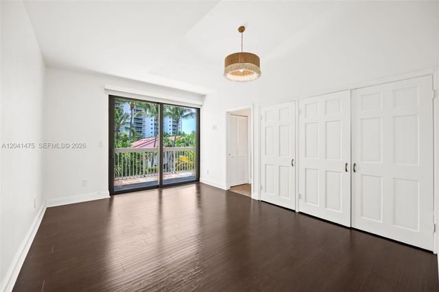 21387 Marina Cove Circle 12F, Aventura, FL 33180